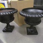 724 5892 GARDEN URNS